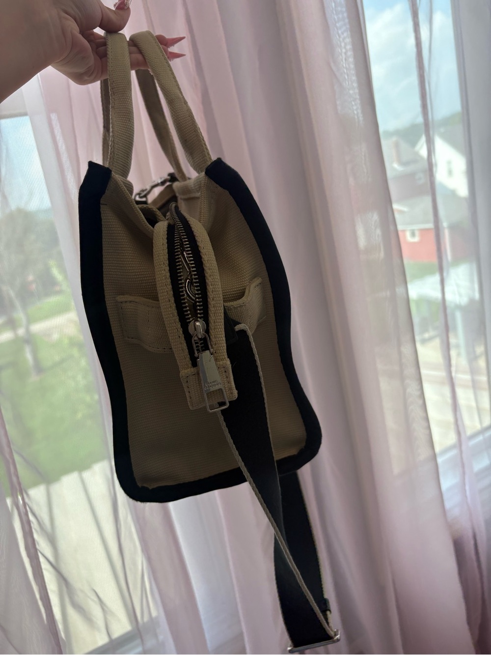 Marc Jacobs Medium Tote Bag in tan & black - Picture 5 of 9